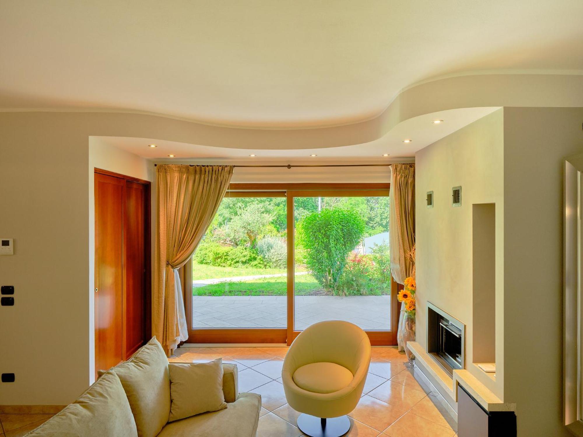Villasgarda - Villa Leone Salionze Exterior photo
