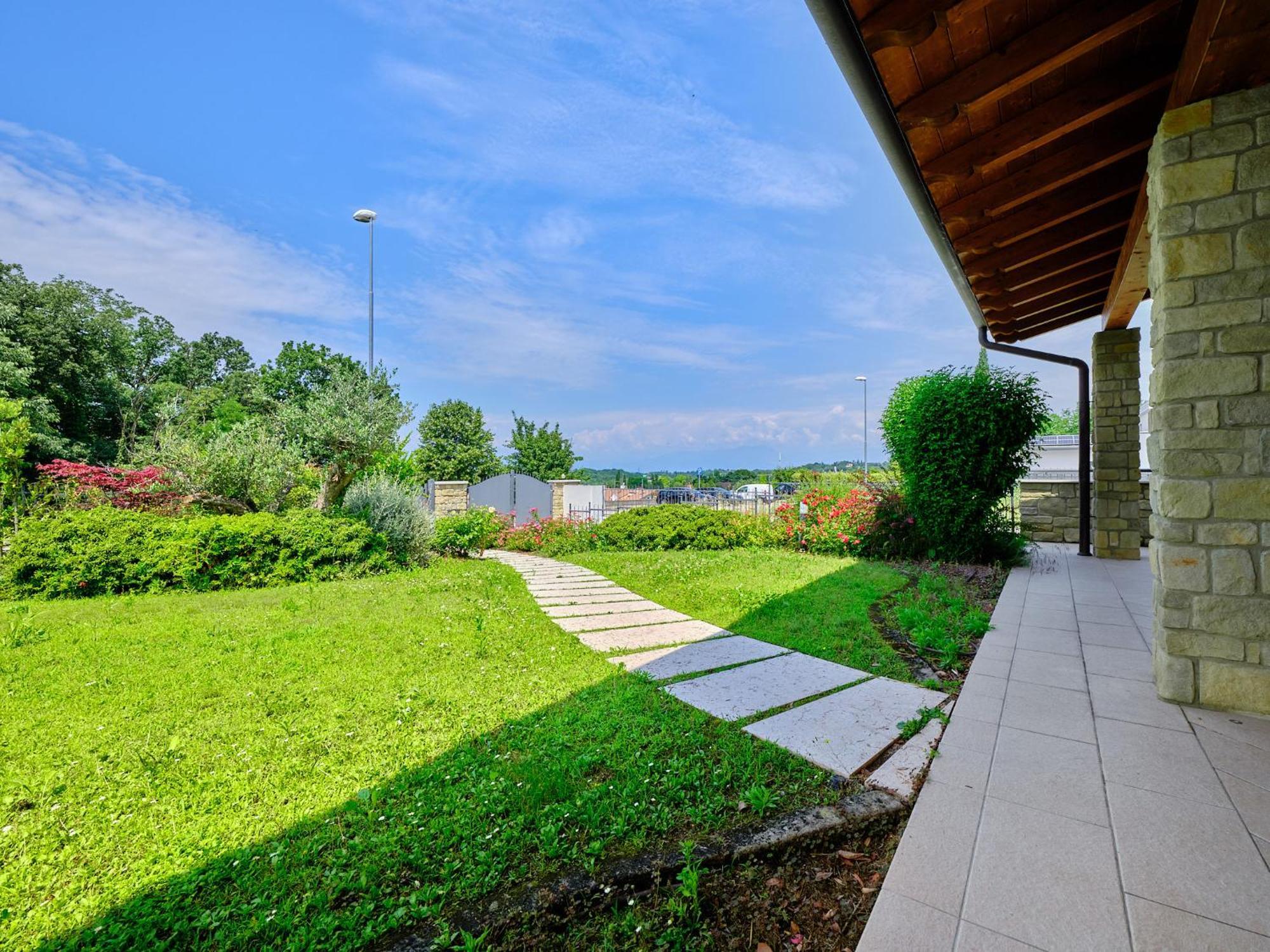 Villasgarda - Villa Leone Salionze Exterior photo
